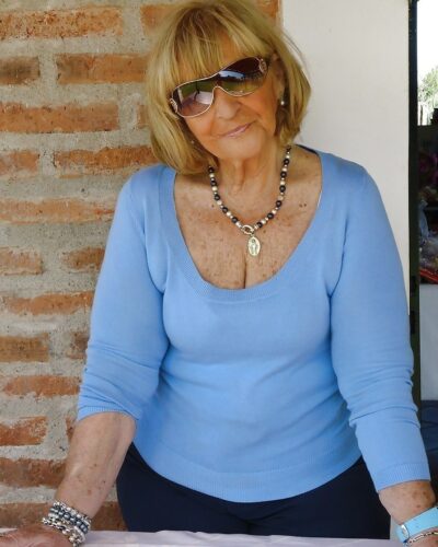 Photo de jacinthe_57, 57 ans, femme célibataire à Bordeaux